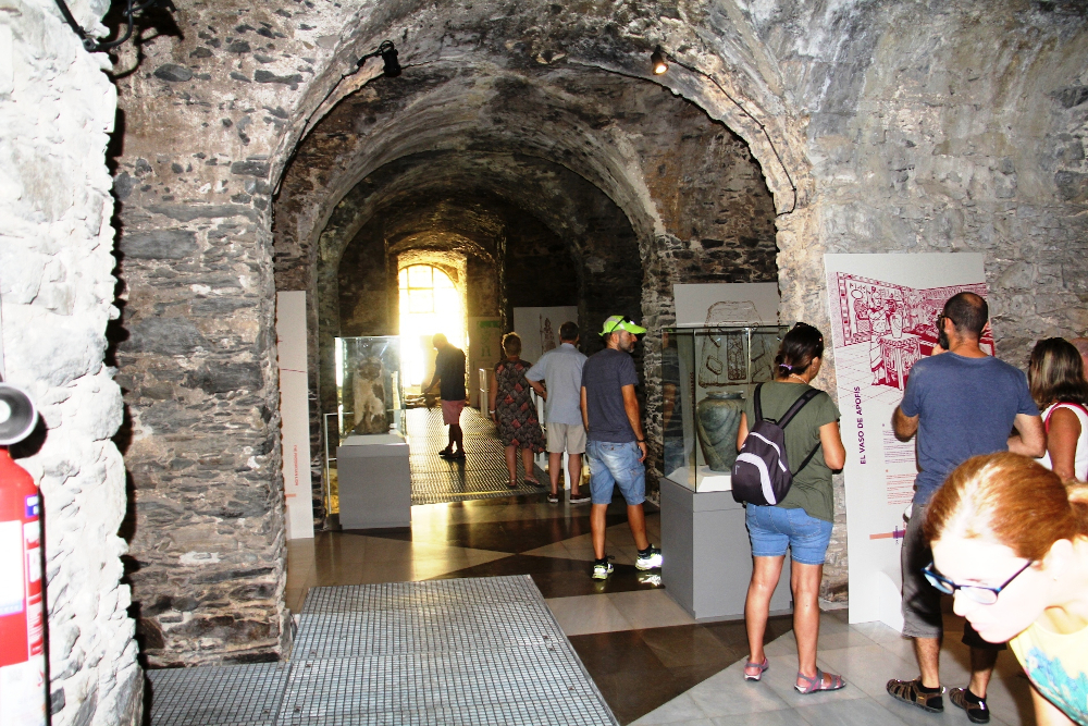 Más de 16 mil personas visitan este verano el Castillo de San Miguel y el Museo Cueva Siete Palacios